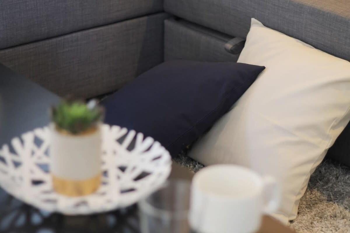 Bhotel Heiwaodori 902 - Huge Apt In Famous Hiroshima Dori For 6P Esterno foto